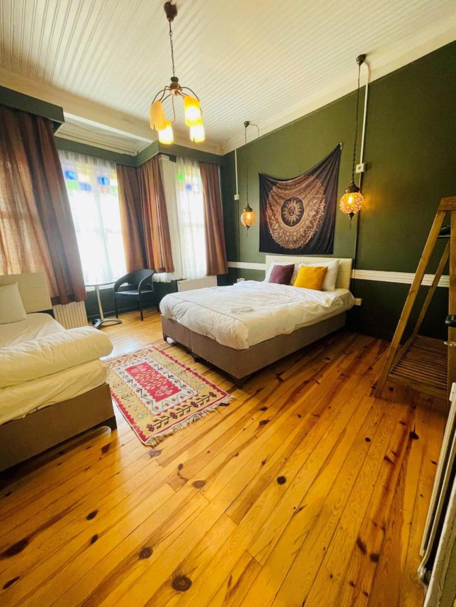 The Local Hostel & Guesthouse İstanbul Dış mekan fotoğraf